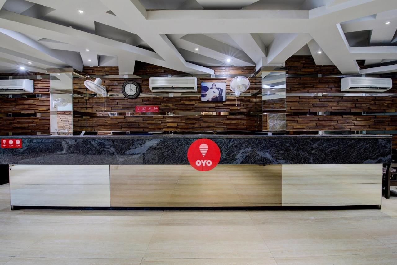 Oyo 1545 Hotel Shivani International Αχμπανταμπάντ Εξωτερικό φωτογραφία