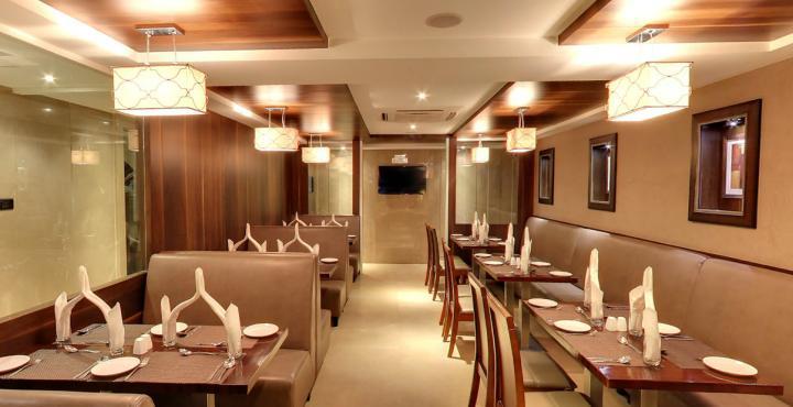 Oyo 1545 Hotel Shivani International Αχμπανταμπάντ Εξωτερικό φωτογραφία